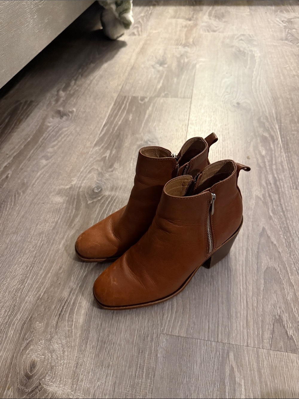Sofft Cognac Brown Leather Ankle Booties with Side Zip